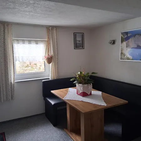 Zimer Nada * Treglwang