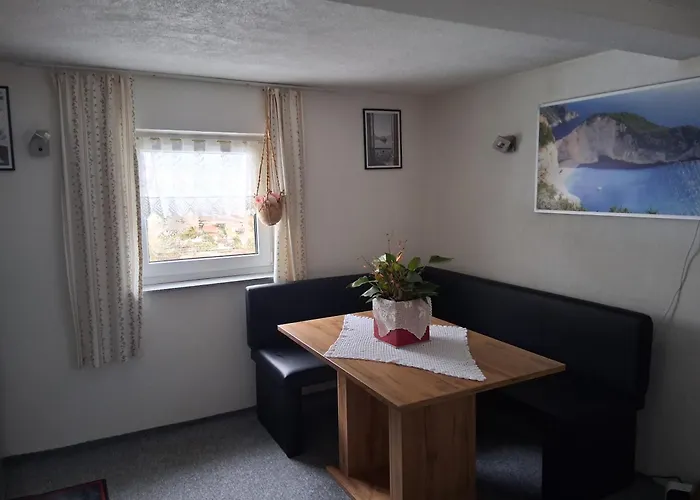 Zimer Nada * Treglwang